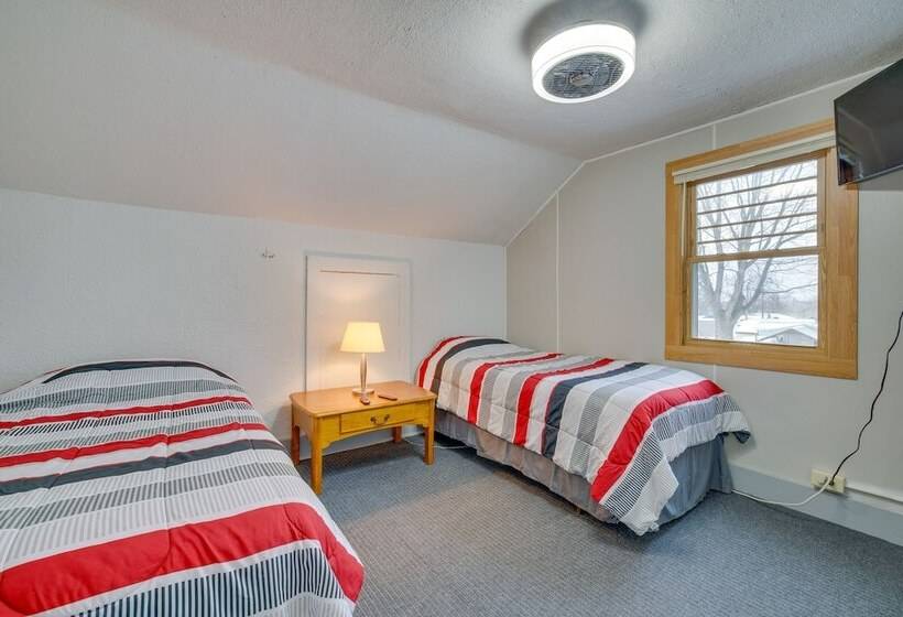 Harpers Ferry Escape: Near Hiking & Kayaking