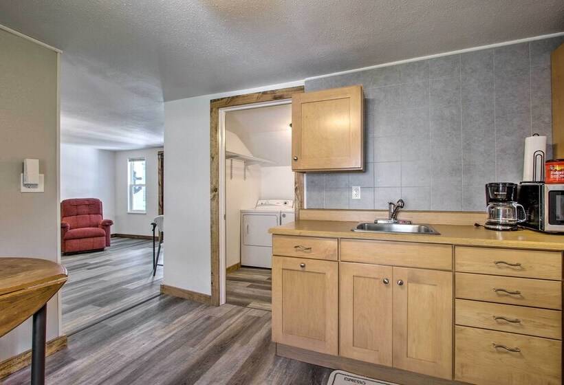 Harpers Ferry Escape: Near Hiking & Kayaking