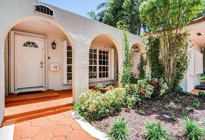 Hidden Miami Gem W/ Pool, Bbq & Minutes To Beach!