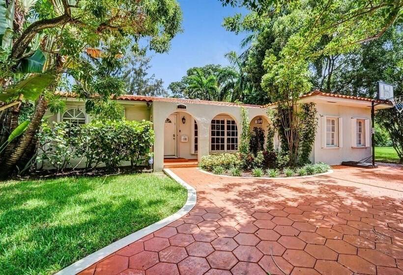 Hidden Miami Gem W/ Pool, Bbq & Minutes To Beach!