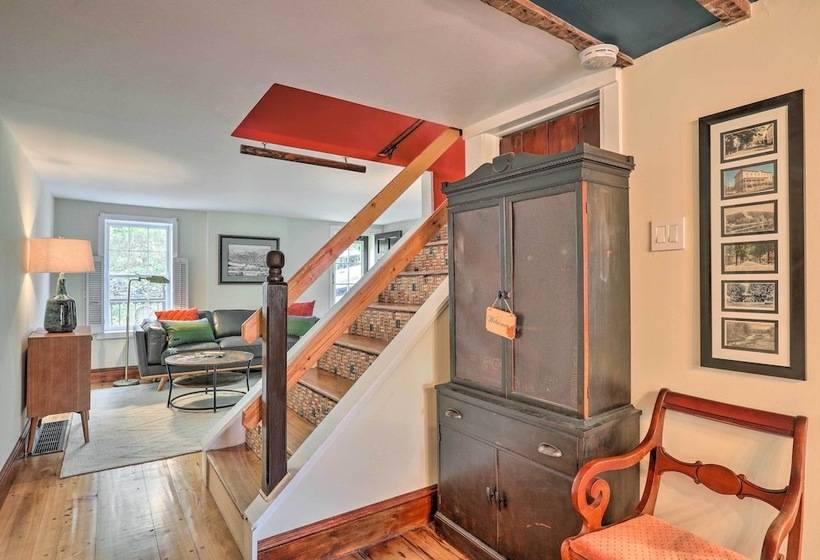 Historic Home In Lambertville: Walk To Bridge