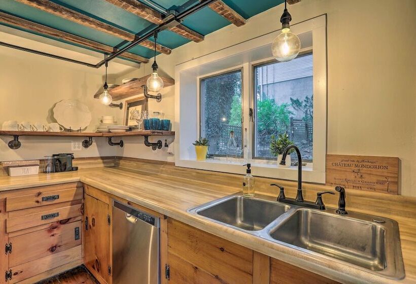 Historic Home In Lambertville: Walk To Bridge