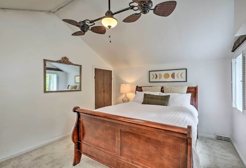 Historic Home In Lambertville: Walk To Bridge