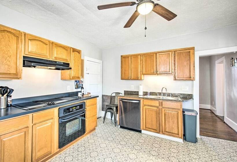 Historic Staunton Home ~ 1 Mi To Downtown!