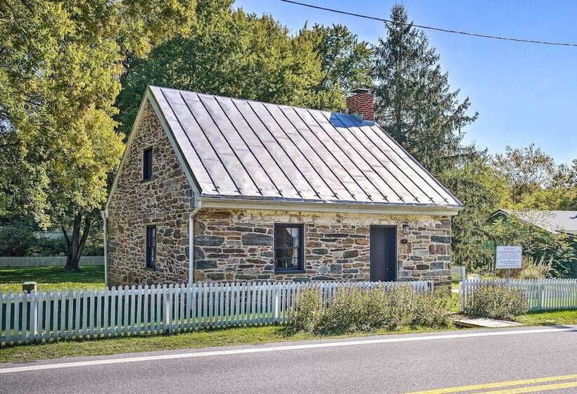 Historical Thurmont Escape W/ Furnished Deck!