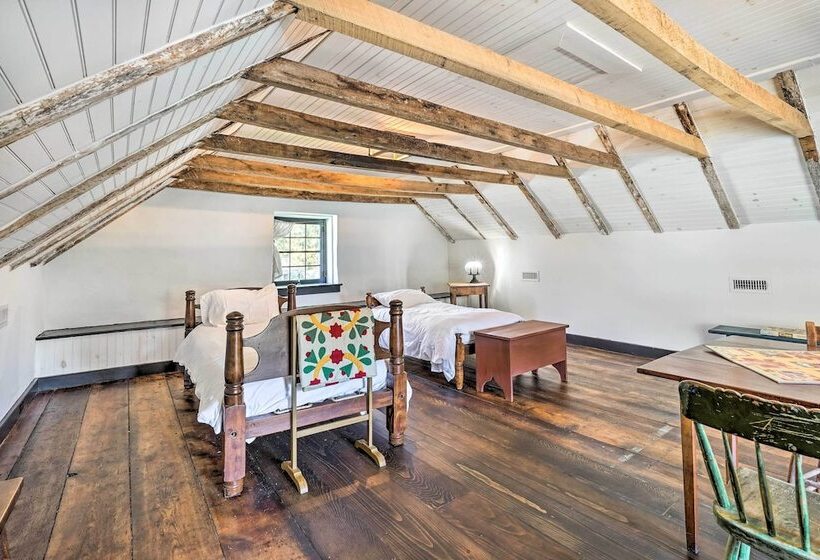 Historical Thurmont Escape W/ Furnished Deck!