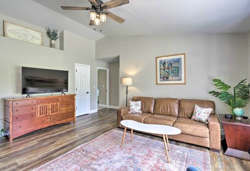 Home W/ Grill ~ 4 Miles To Co National Monument!