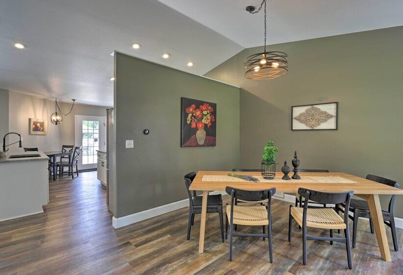 Home W/ Grill ~ 4 Miles To Co National Monument!