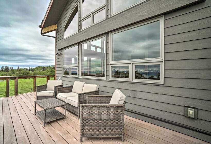 Home W/ Kachemak Bay View 5 Miles To Downtown!