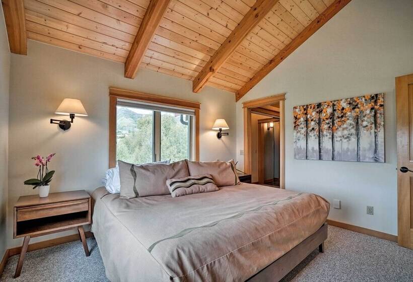 Home W/ Kachemak Bay View 5 Miles To Downtown!