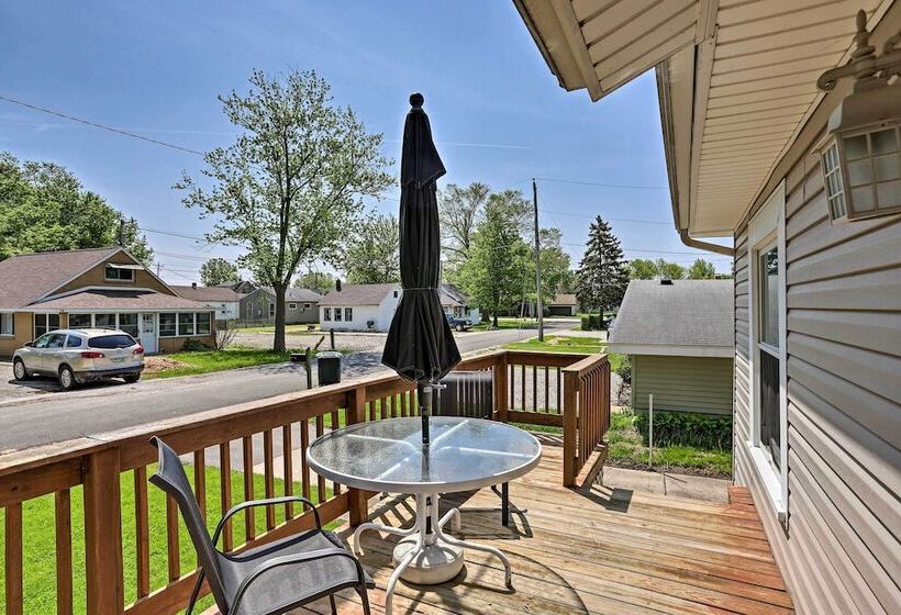 Home W/ Lake View Deck By Camp Perry & Magee Marsh