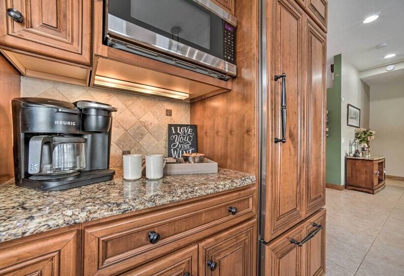 Linden Lakefront Hideaway: Dock & Private Beach!