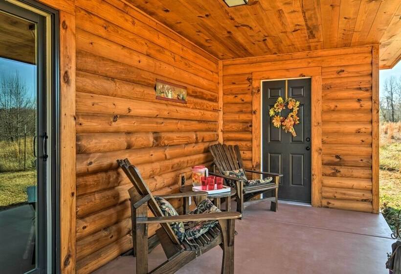 2 Mi To Lake Hamilton: Hot Springs Cabin Rental!