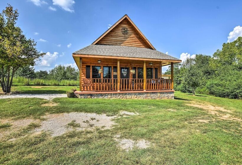 2 Mi To Lake Hamilton: Hot Springs Cabin Rental!