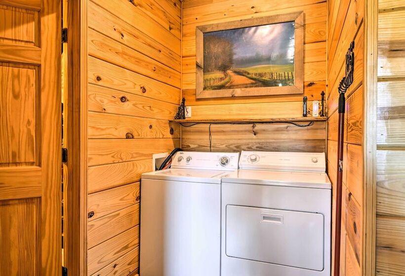 2 Mi To Lake Hamilton: Hot Springs Cabin Rental!