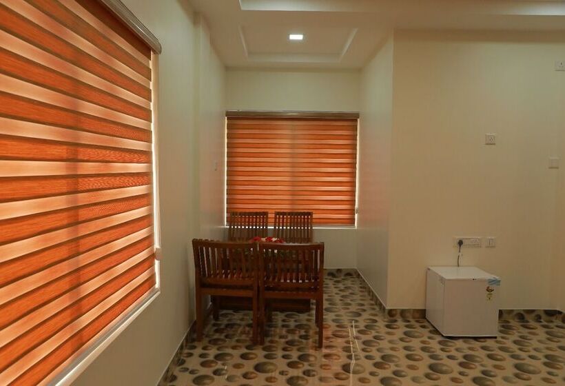 ホテル Delano Residency