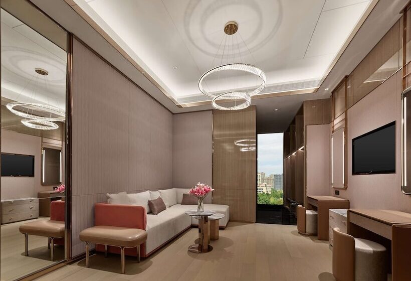 ホテル Doubletree By Hilton Cangnan