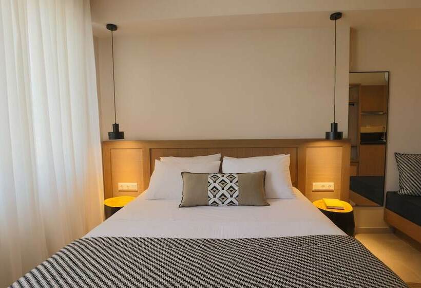 ホテル Elivia Boutique Suites