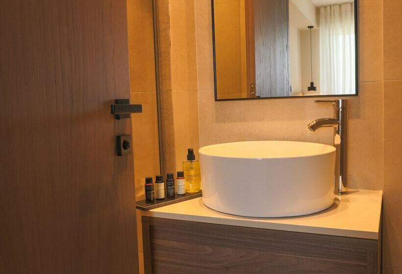 ホテル Elivia Boutique Suites