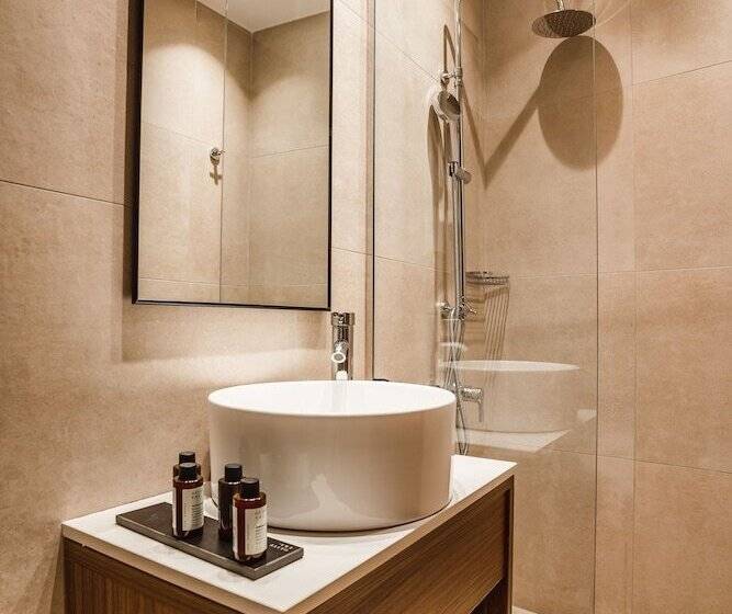 ホテル Elivia Boutique Suites