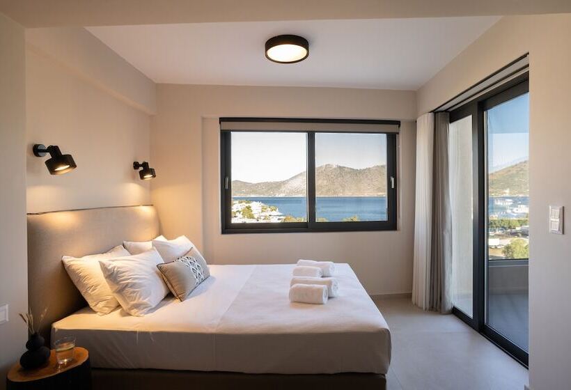 ホテル Elivia Boutique Suites