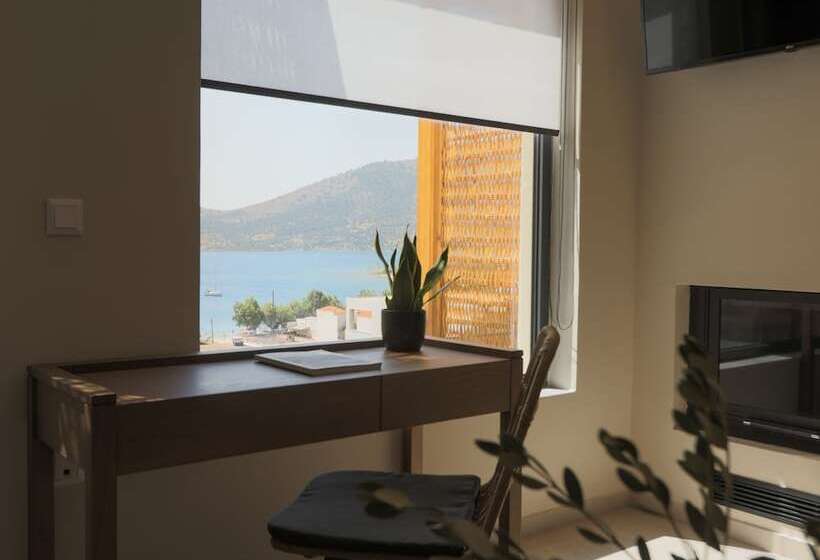 ホテル Elivia Boutique Suites