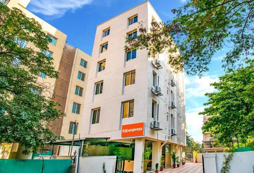 فندق Fabexpress Marvel Bliss   Nr Trump Towers