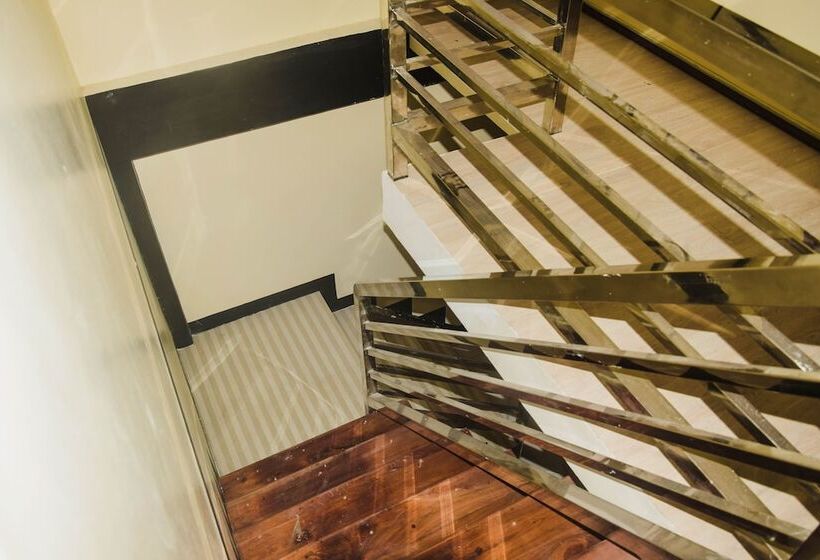 فندق Gabz'k Travellers Inn