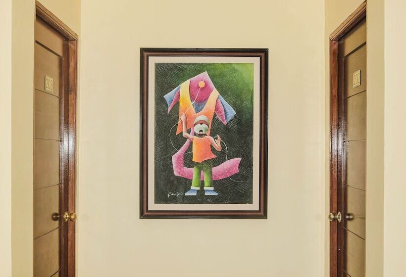 فندق Gabz'k Travellers Inn