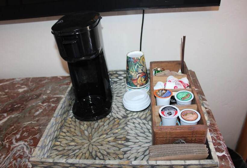 בית מלון כפרי The Bonnie Inn Unit 1