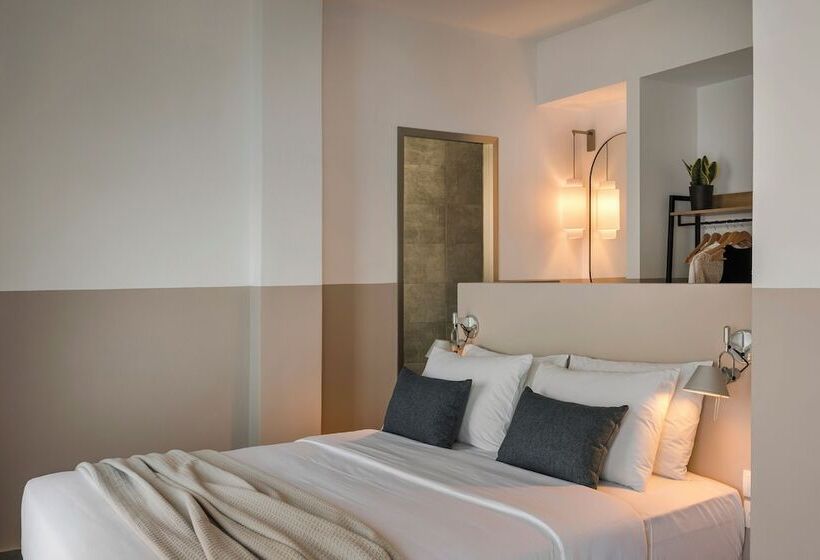 בית מלון כפרי The Rock