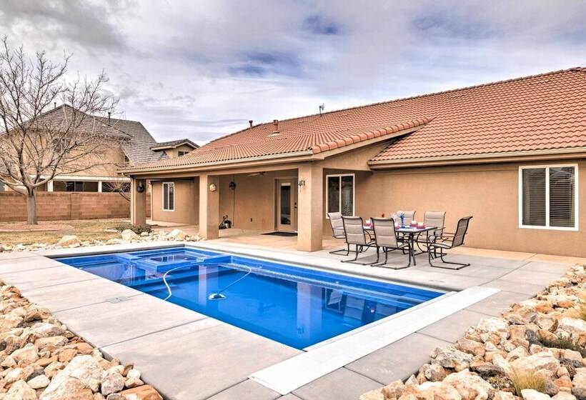 Hurricane Home W/ Pool & Spa ~ 25 Mi To Zion!