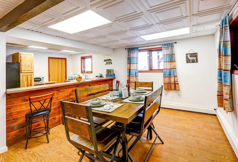 Ideally Located Fairbanks Vacation Rental!