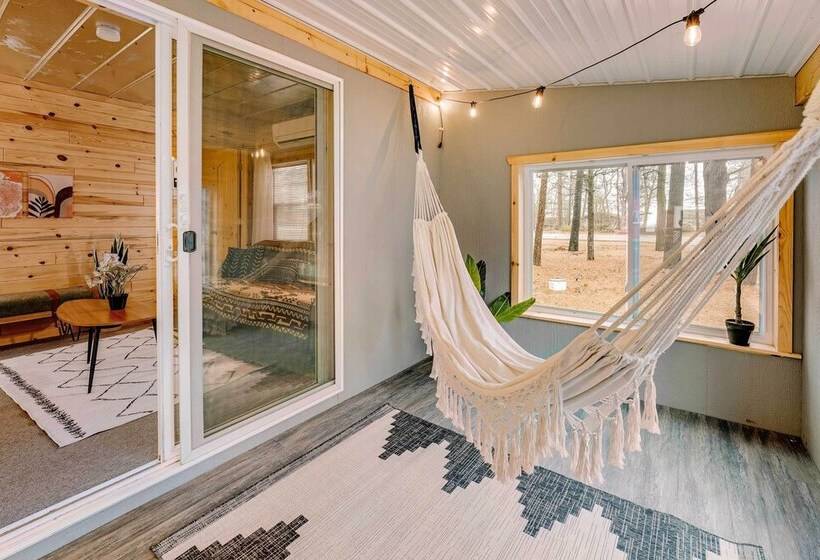 Idyllic Finn S Retreat Walk To Lake Huron