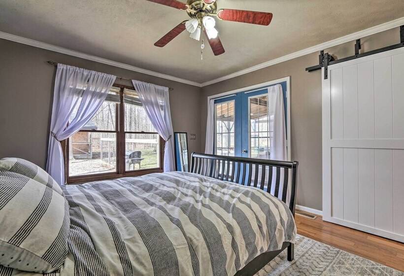 All Season Indian Lake Home W/ Covered Deck!