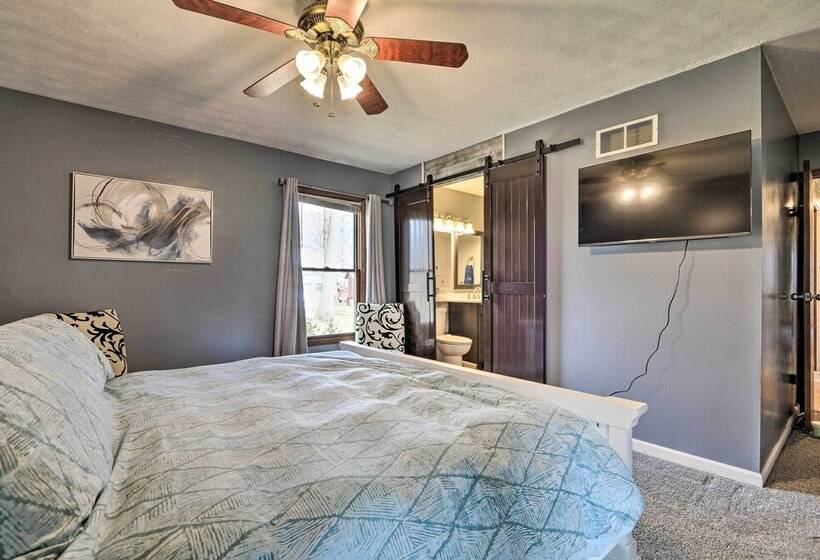 All Season Indian Lake Home W/ Covered Deck!