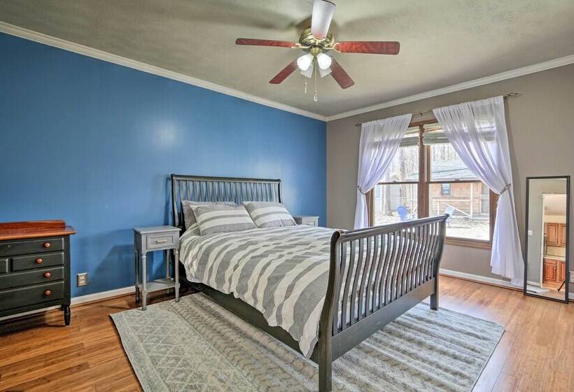 All Season Indian Lake Home W/ Covered Deck!