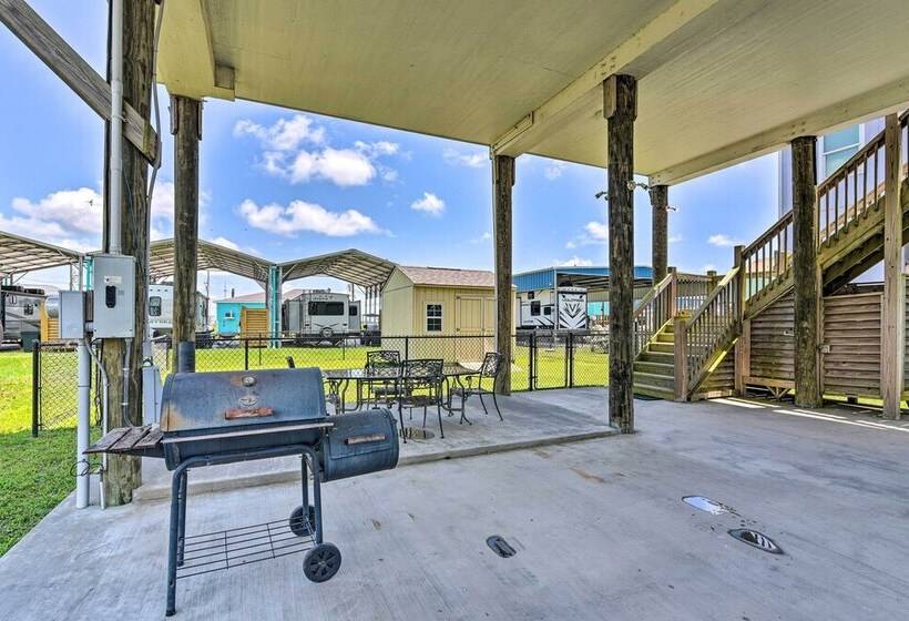 Just Lei N Low  Home   Walk To Crystal Beach