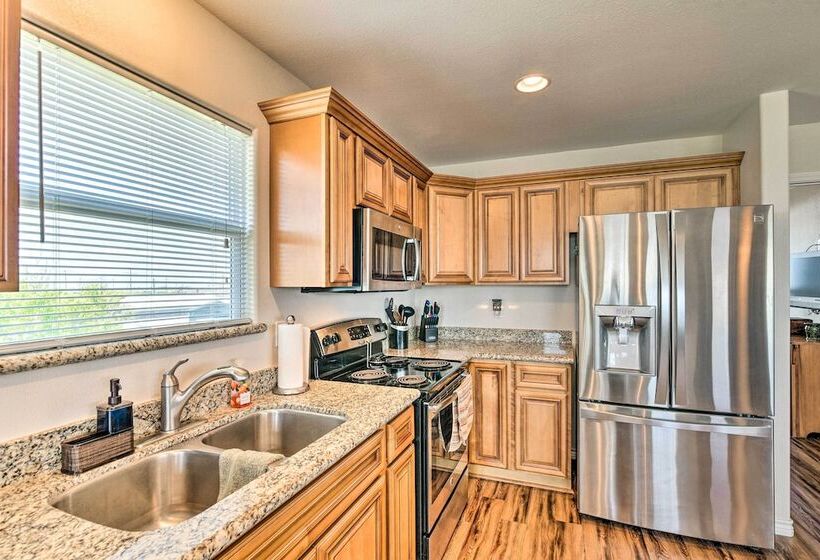 Just Lei N Low  Home   Walk To Crystal Beach