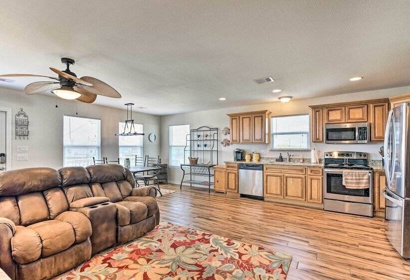 Just Lei N Low  Home   Walk To Crystal Beach