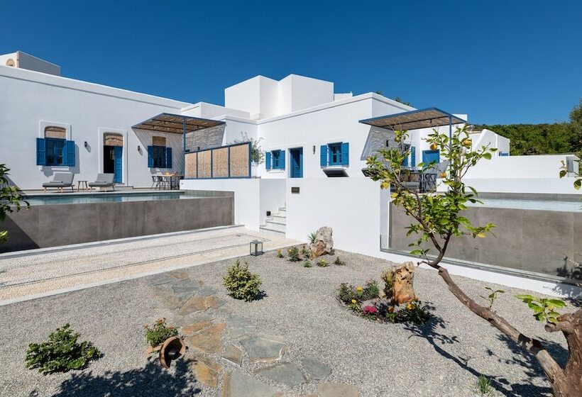 Kalathos Square Luxury Suites