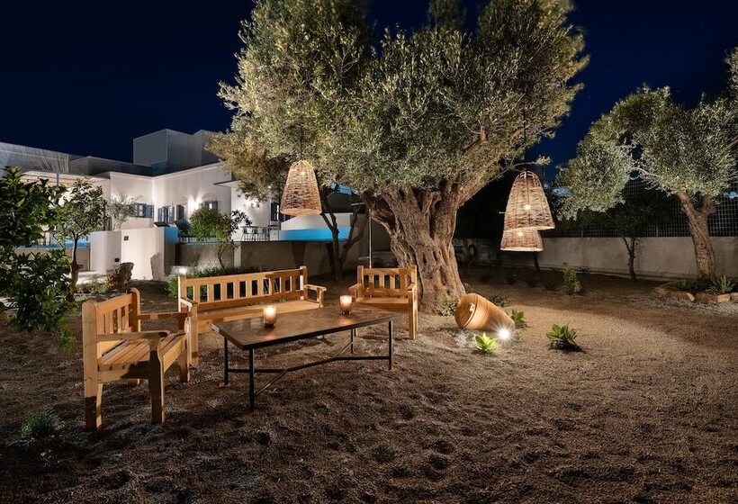 Kalathos Square Luxury Suites