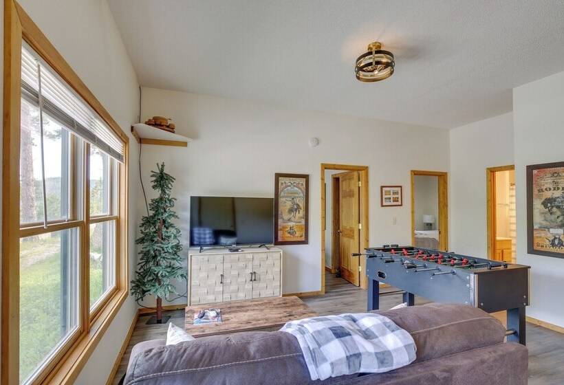 Keystone Escape W/ Amazing Mt Rushmore View!