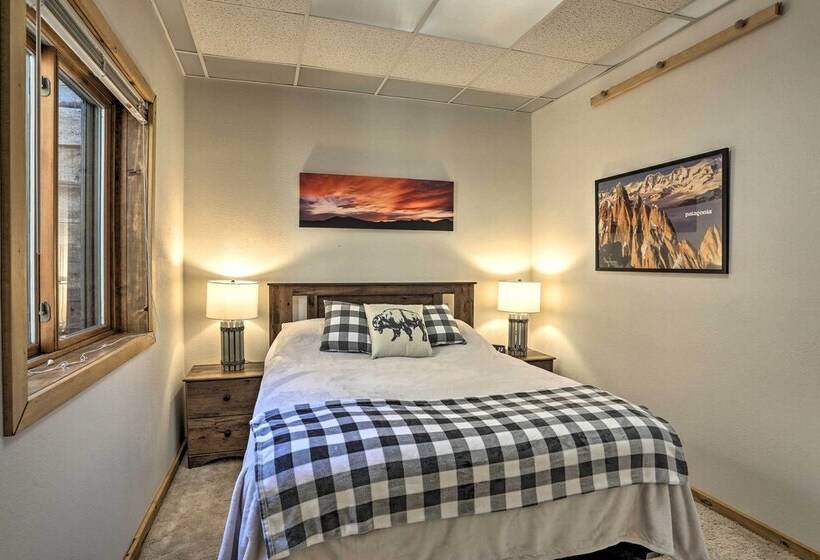 Keystone Escape W/ Amazing Mt Rushmore View!