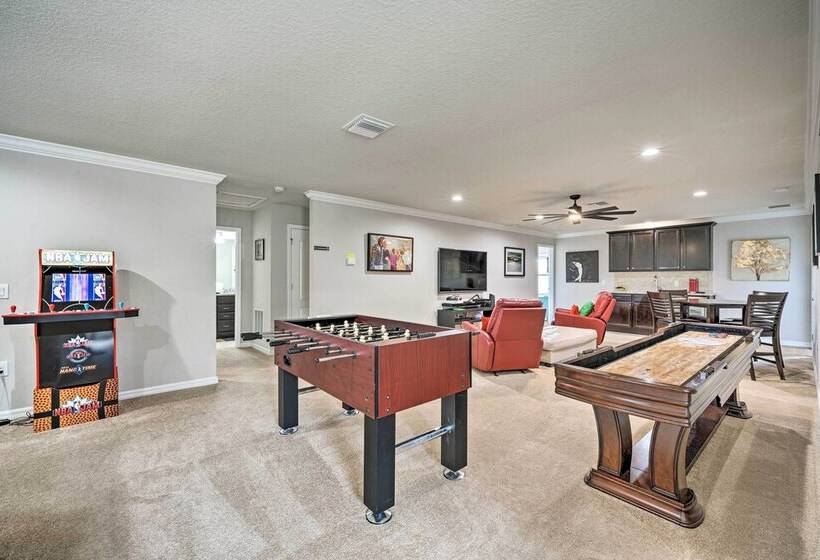 Kissimmee Retreat With Private Pool & Spa