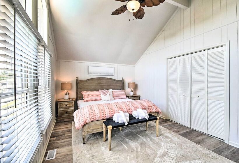 Kitty Hawk Coastal Escape W/ Updated Interior!