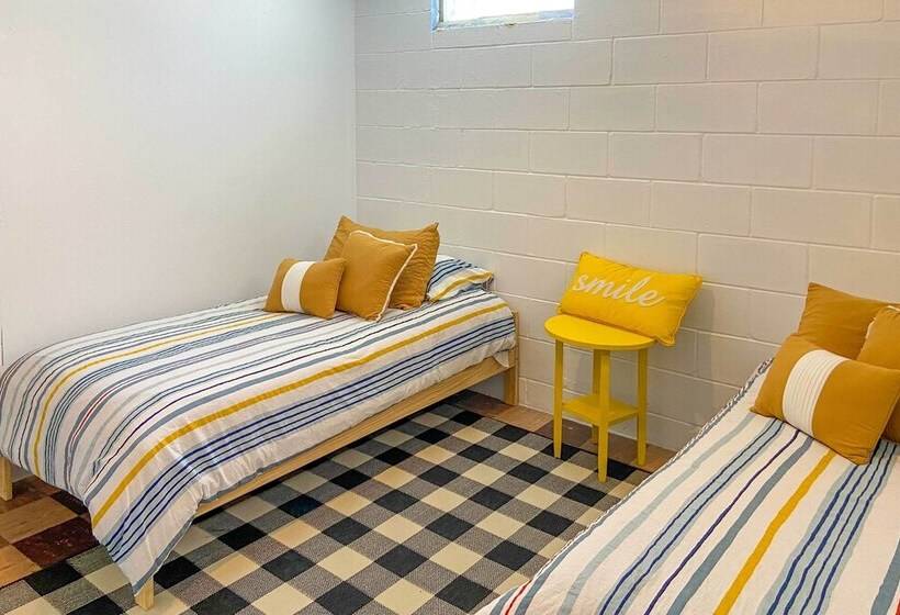 Walk To Beach: Lake Michigan Getaway!