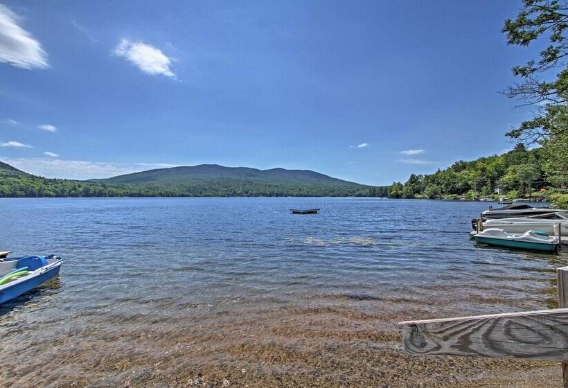 Lake Stinson Cottage W/ Sunroom & Shared Dock!