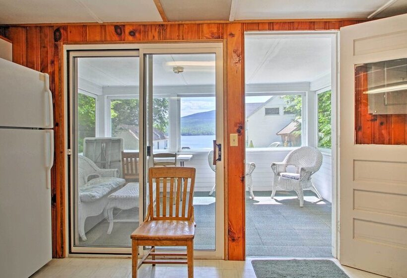 Lake Stinson Cottage W/ Sunroom & Shared Dock!