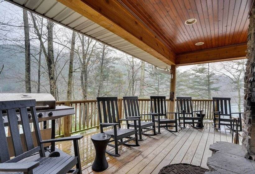 Lakefront Butler Home W/ Hot Tub & Fire Pit!